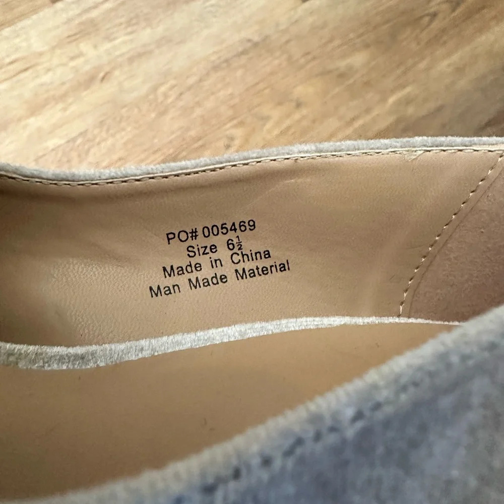 Velvet bow silver pumps, women, size 6.5, holiday, party, evening - Picture 4 of 5